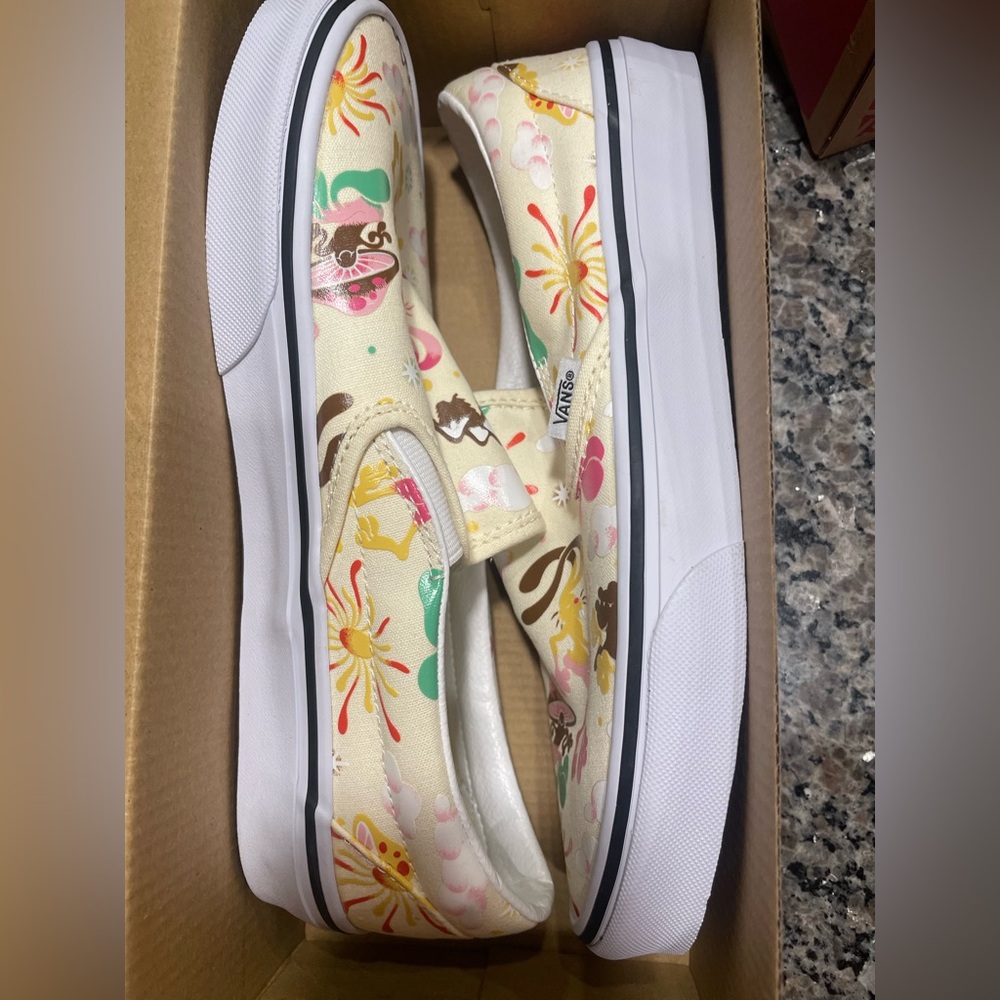 Vans classic slip ons